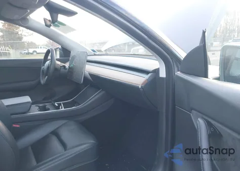 2020 Tesla Model Y Long Range Dual Motor All-Wheel Drive from USA, damaged, VIN 5YJYGDEE3LF048656